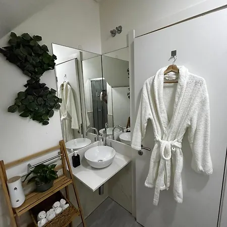 Casa Das Flores Apartment